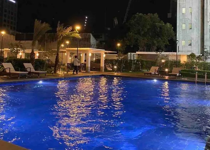 Designer 2 Bedroom In Quezon For Groups *