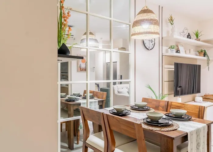 公寓 Designer 2 Bedroom In Quezon For Groups
